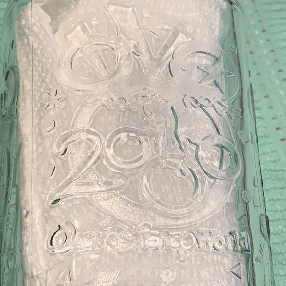 McDonald’s Walt Disney 2000 Collector's Glass - Picture 5 of 9